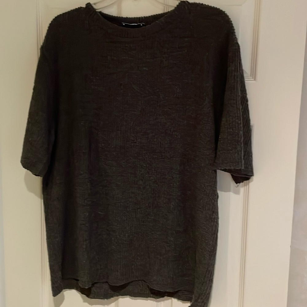 Zara dark gray short sleeve sweater in size large